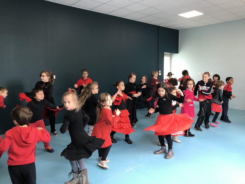 Classe cp et clex ecole fanart parcours culturel 2018 duende flamenco 15