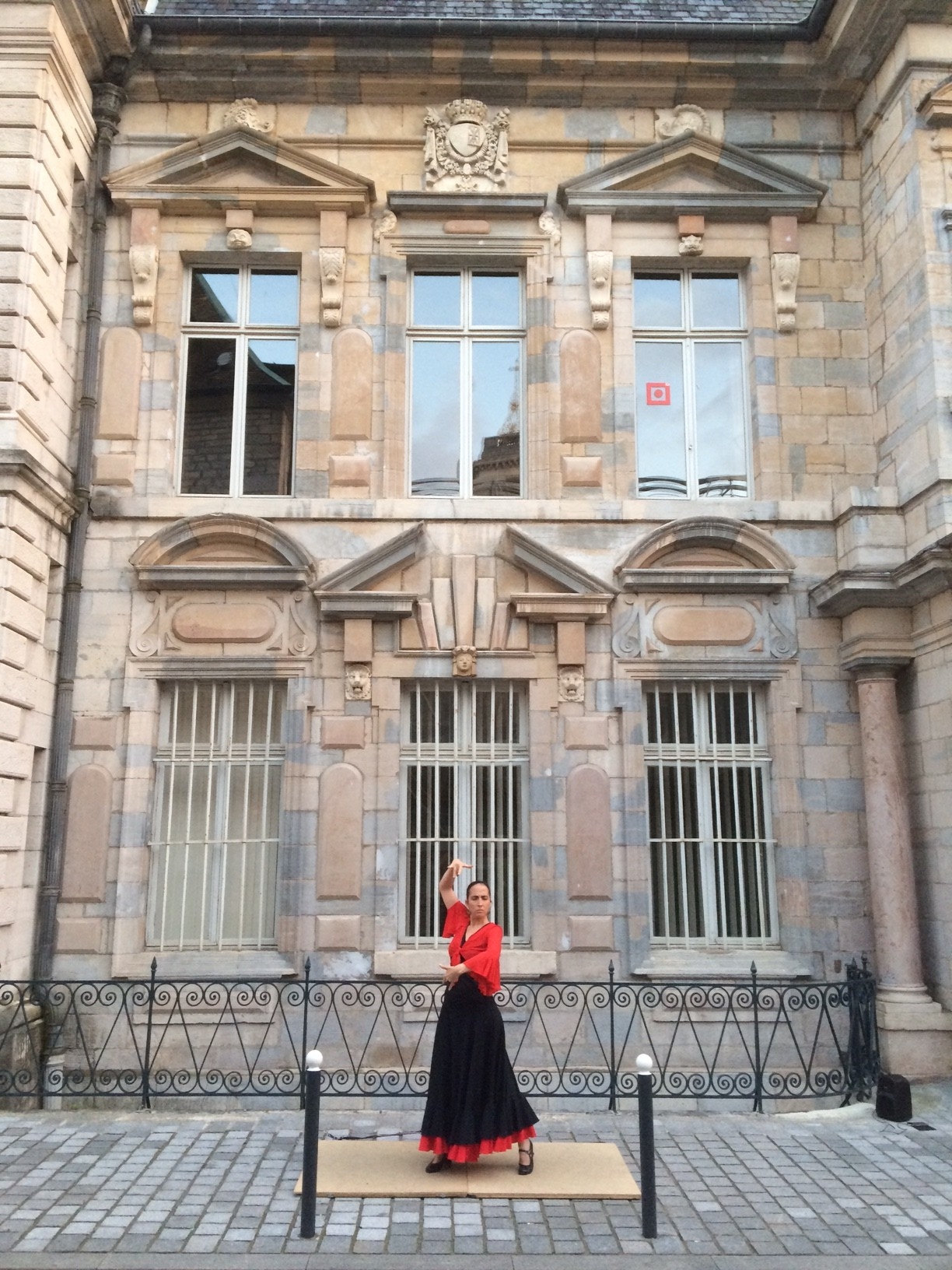 Voyage flamenco 2018 off tourisme besancon  palais de justice 3 duende flamenco