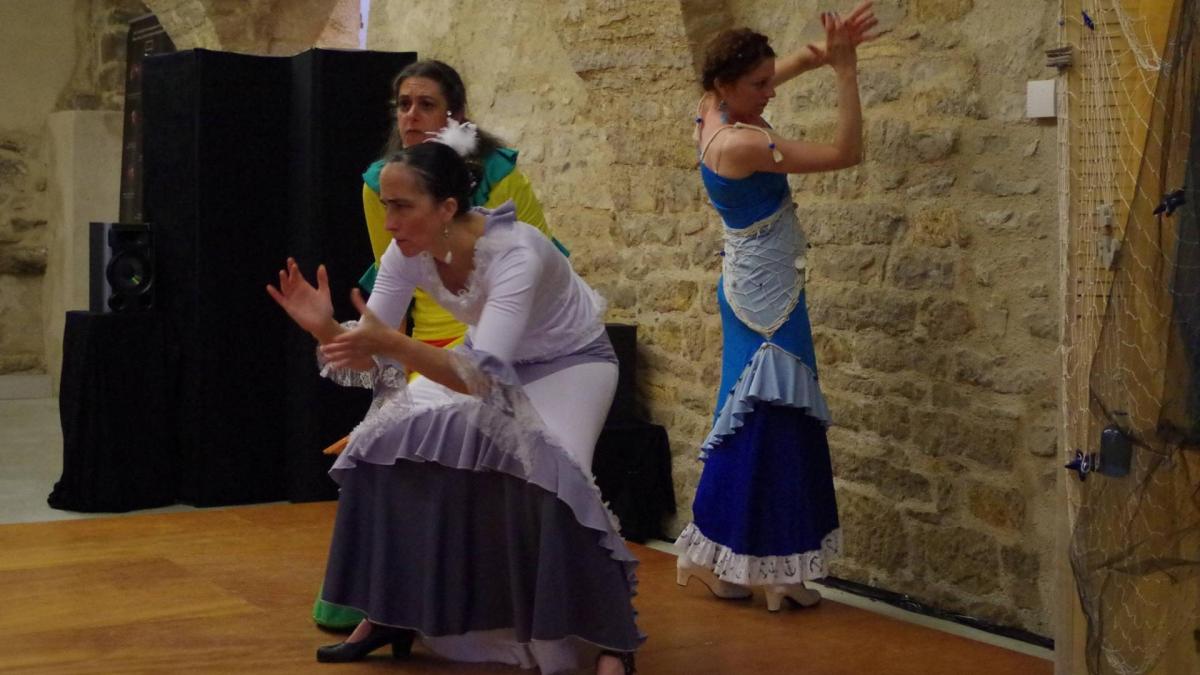 Jeune fille mer et plume de v hugo duende flamenco1