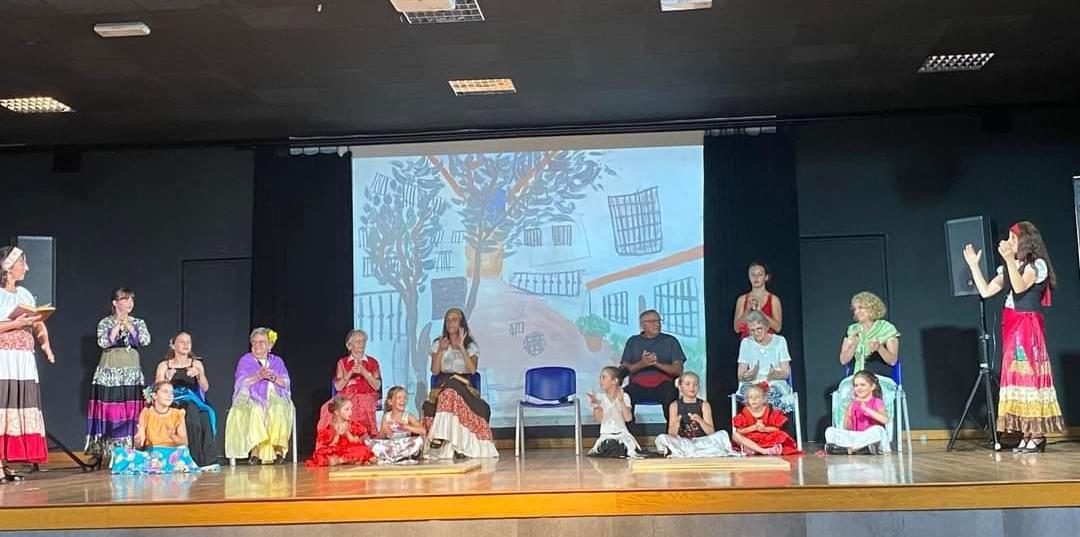 La farandole aux couleurs a rioz melange enfants et aines duende flamenco 1